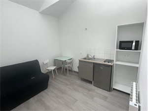 studio à la location -   42300  ROANNE, surface 19 m2 location studio - UBI480074582
